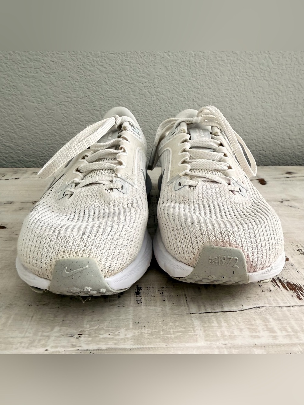 Nike Downshifter 13 Women’s Running Shoes White Gray Sneakers Size 5 DV3854-101 - Picture 4 of 13